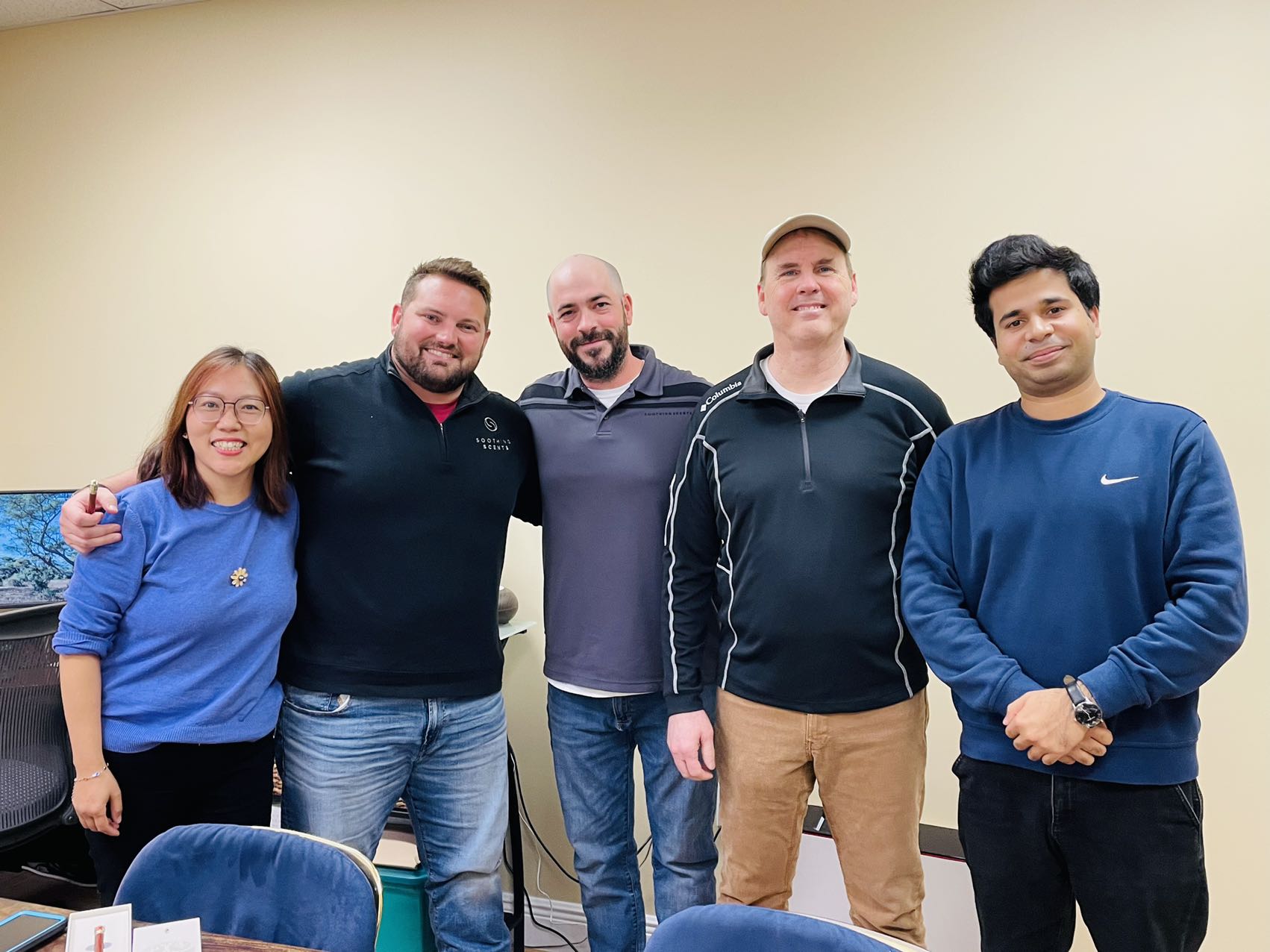 XY-GLOBAL Ivy with Soothing Scents Team