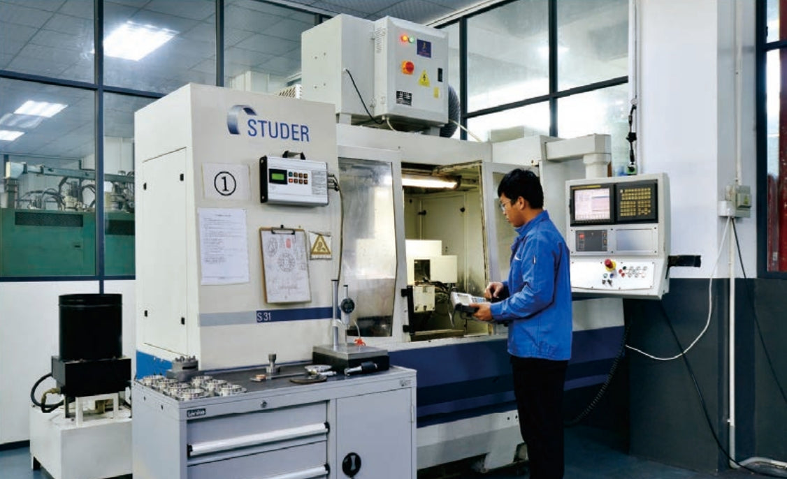 STUDER Universal Cylindrical Grinder for Precision Internal and External Grinding