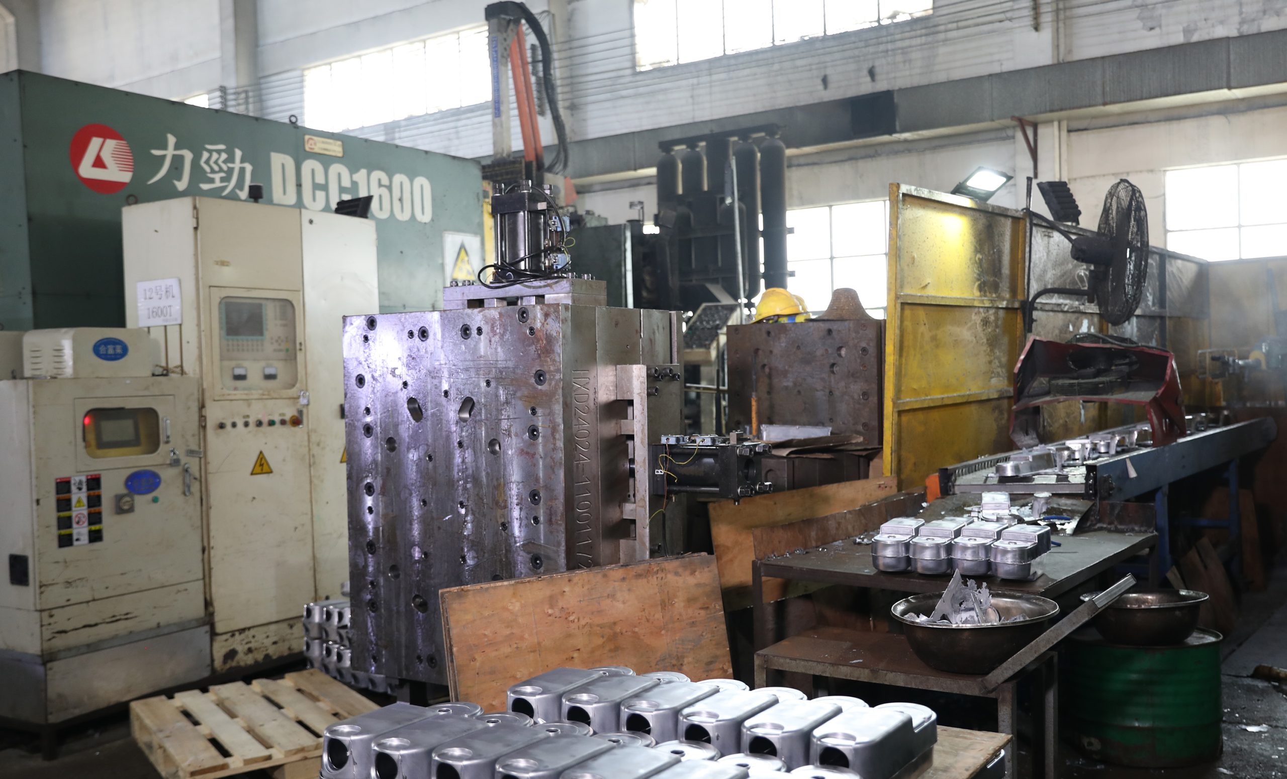 1600t die casting machine